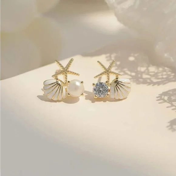 Cubic zirconia starfish earrings - Picture 1 of 5